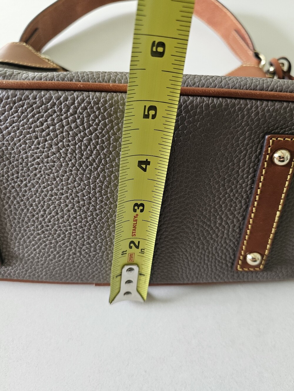 NWOT Dooney & Bourke Taupe Pebble Grain Leather Hobo Shoulder Bag - Picture 13 of 13
